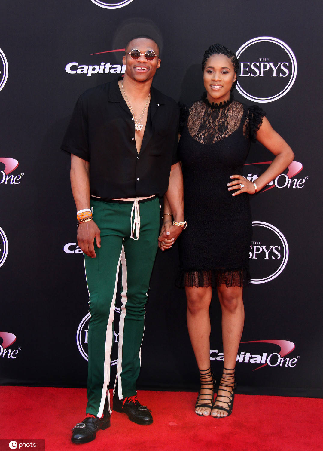 在牛棚磨合 在牛棚磨合