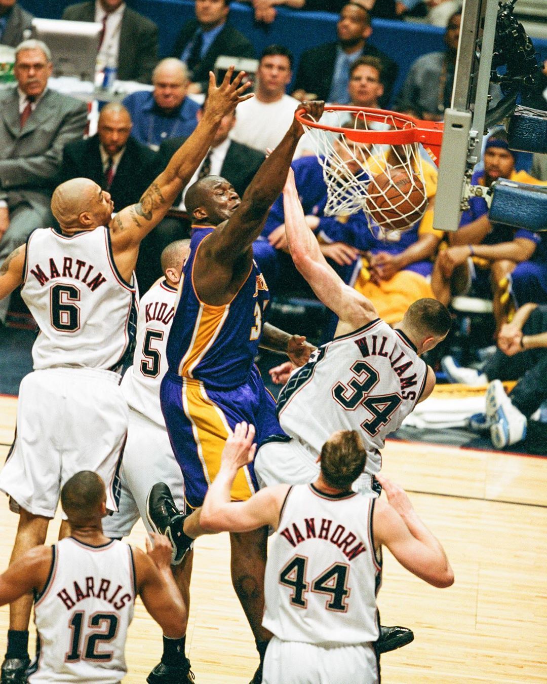 纪律性与执 纪律性与执